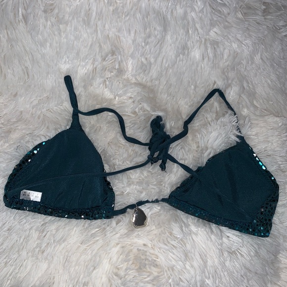 Tigerlily womenβs green dazzle mermaid bikini set - Picture 4 of 5